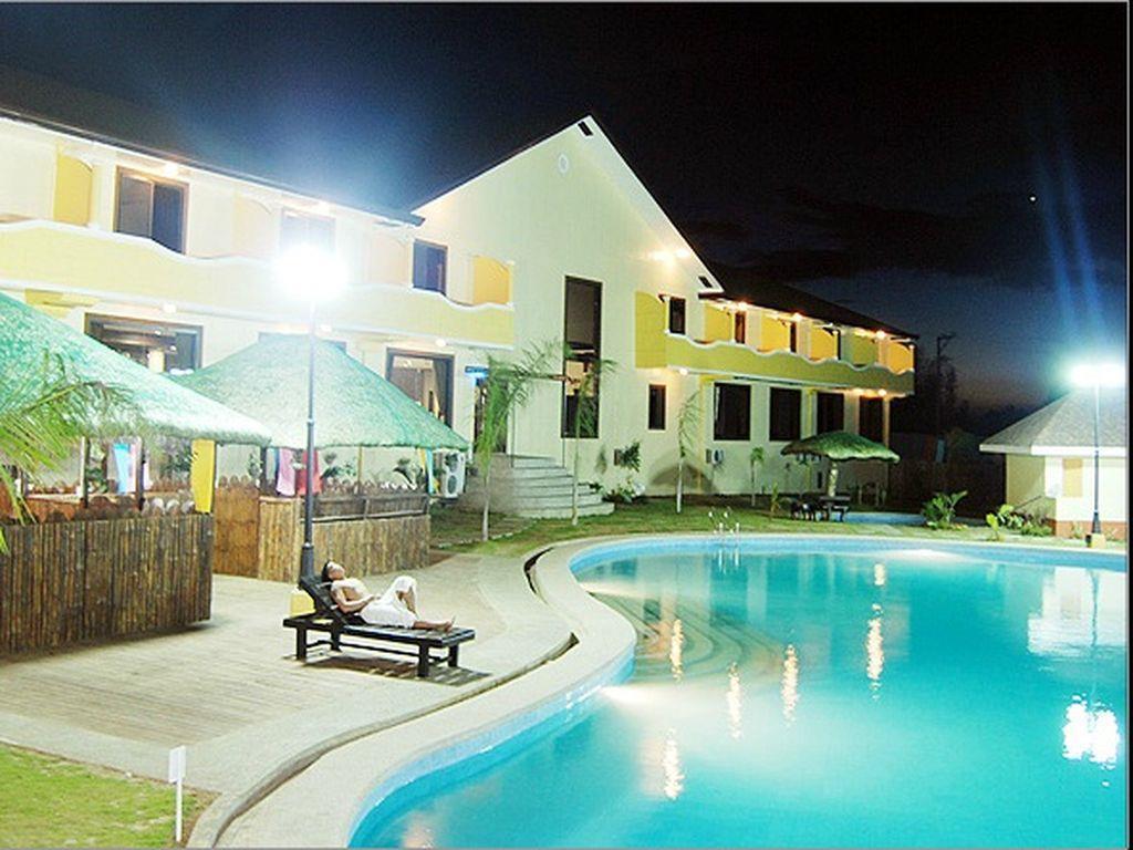 Phil Oasis Hotel & Resort Silang Buitenkant foto