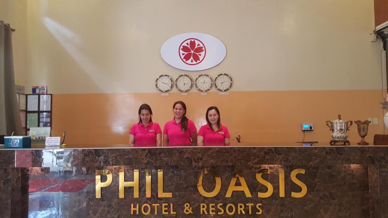 Phil Oasis Hotel & Resort Silang Buitenkant foto