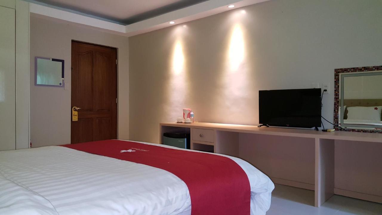 Phil Oasis Hotel & Resort Silang Buitenkant foto