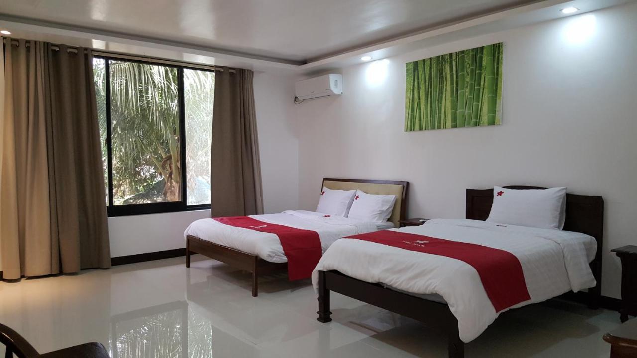 Phil Oasis Hotel & Resort Silang Buitenkant foto