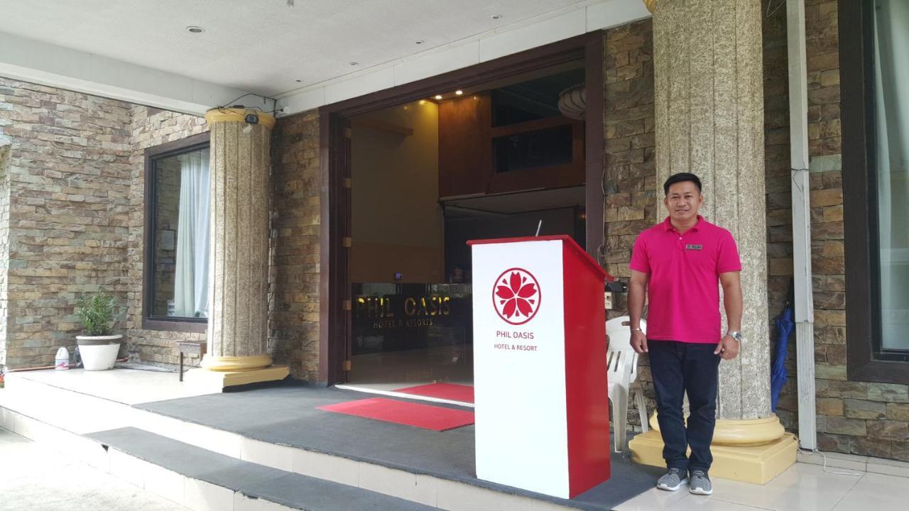 Phil Oasis Hotel & Resort Silang Buitenkant foto